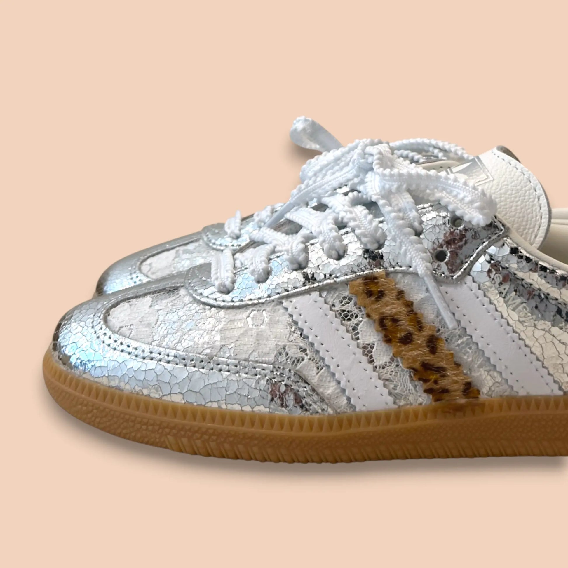 Adidas Samba white silver Shoebella