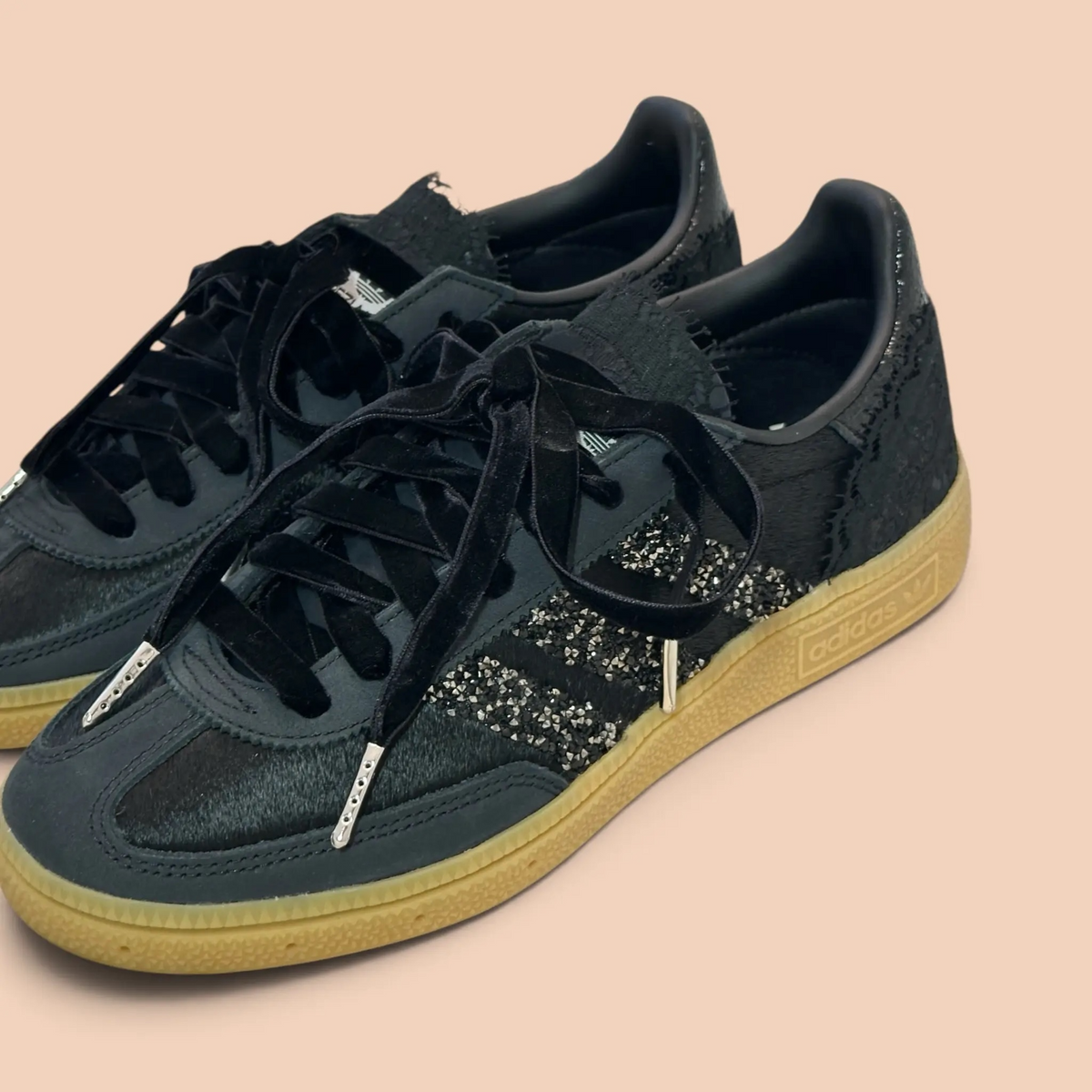 Crow II Shoebella